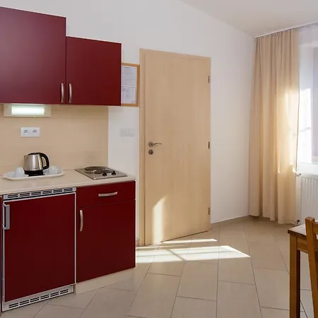 Cyro Hotel