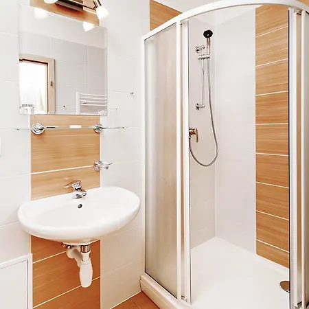 Hotel Cyro 3*